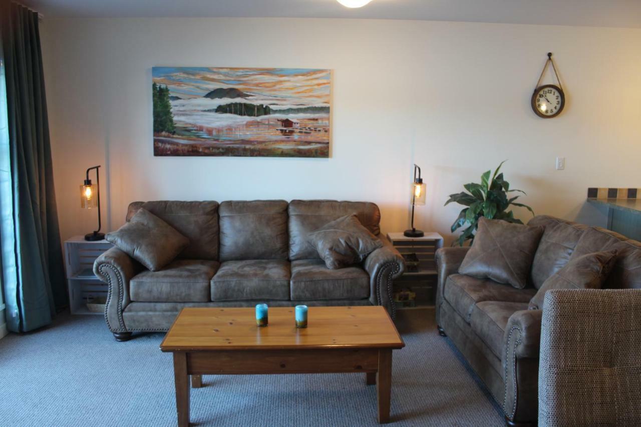 Siennas Harbour House Apartment Tofino Exterior photo