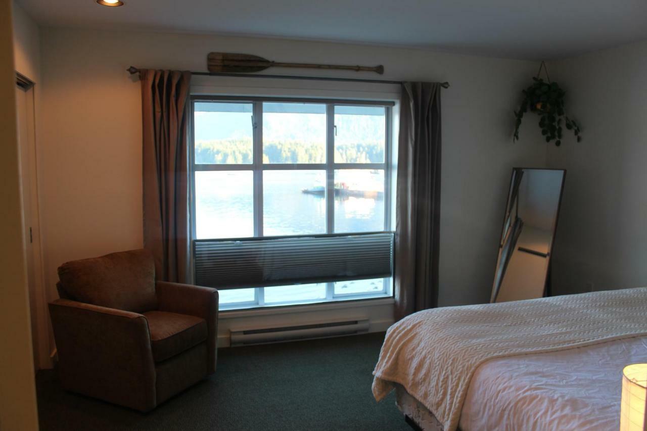 Siennas Harbour House Apartment Tofino Exterior photo
